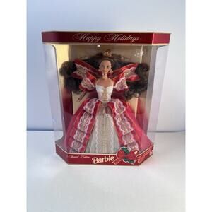 Barbie 1997 Happy Holidays Brunette Doll Model 17832 NRFB